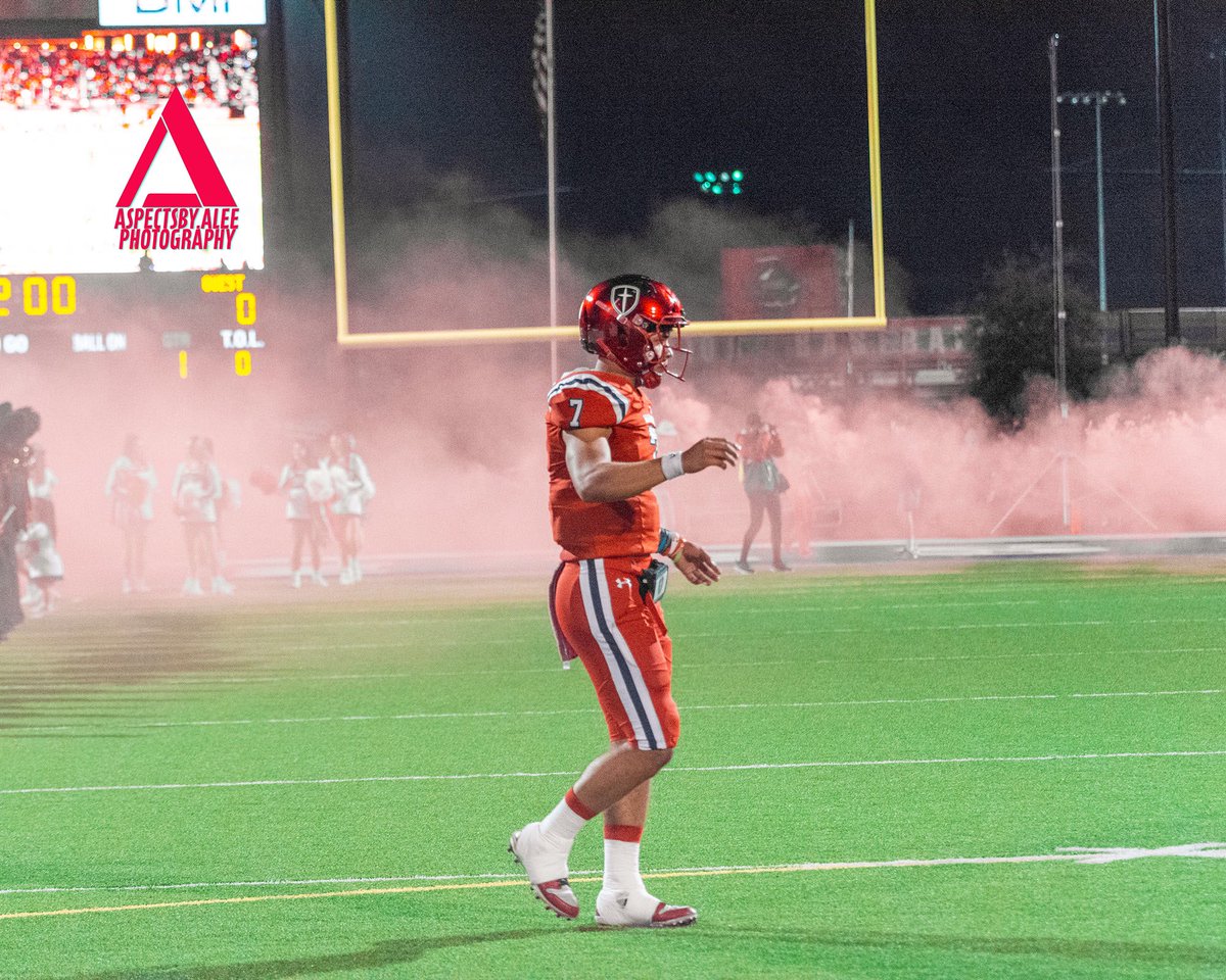 LucasColeyy's tweet image. It’s been an unforgettable two years here at Cornerstone.  Wearing this shield on my helmet has taught me more than I could ever imagine....       The marathon continues❤️#WPS

I’ll see y’all in Fayetteville in 2 months.
              #7out ✌🏽