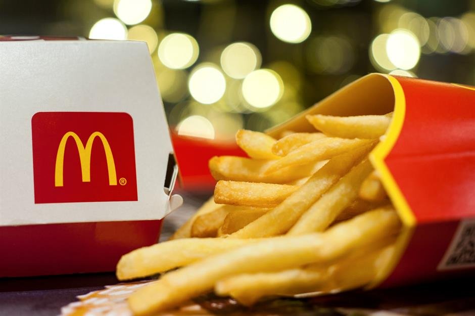 McDonald's vs Burger KingThere is no love lost between these two fast food giants, which have spent vast sums trying to outdo each other in their advertising for decades. Burger King caught the public’s imagination with its "Silly Whopper. That’s a Big Mac Box" billboards in