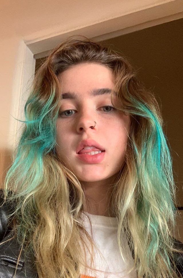 —— brunette, blonde and blue ——