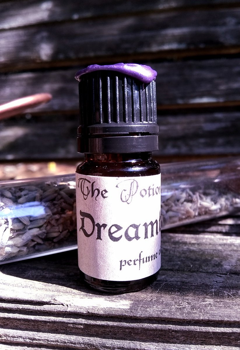 ThePotionSelle1's tweet photo. Restocking today! I have more Mana Potion, Dreamtime, House Blend and Autumn Brew! 

Get a head start on holiday shopping for the adventurers in your life~

https://t.co/KraPlmjIuL

#dungeonsanddragons #CriticalRole #DnD #handmadeperfume https://t.co/VtsSAHggZV