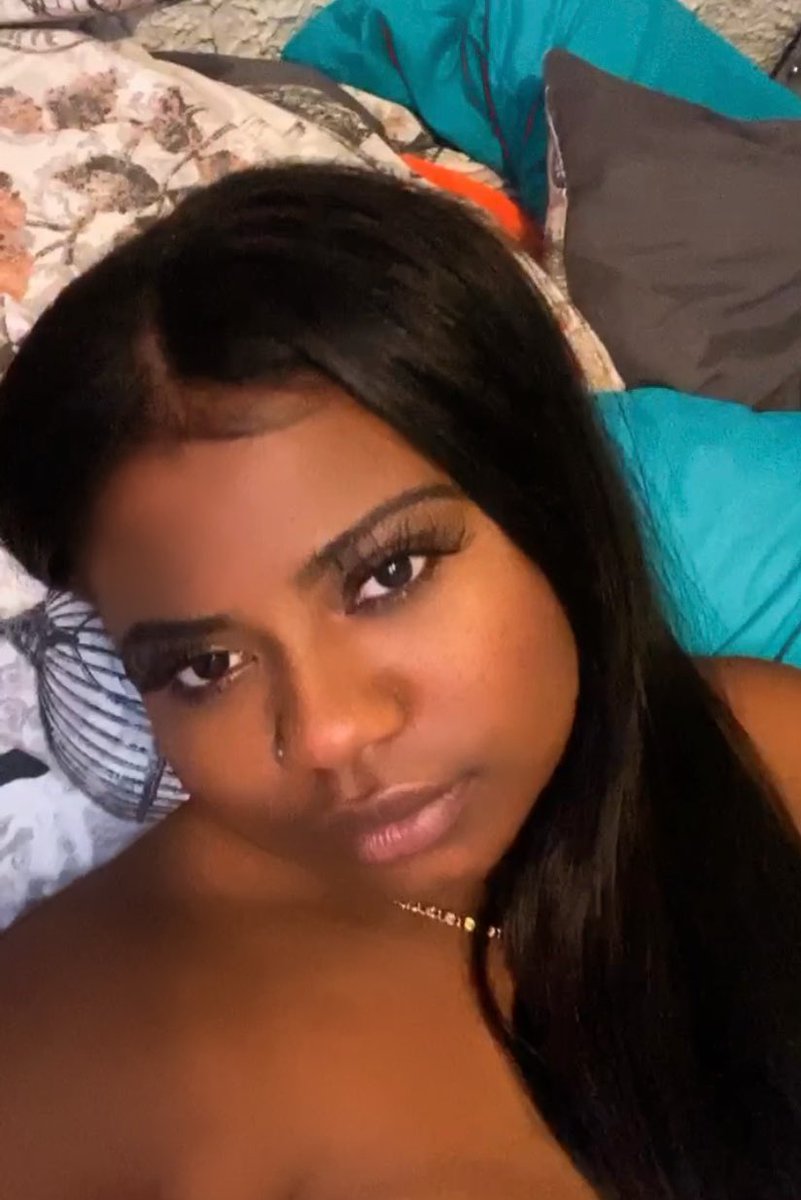 kstaxckss's tweet photo. good morning y'all ๐ I added an "About Me" page on my website! Click https://t.co/yiAJtEpgFD for a quick morning read ๐ค
โข
โข
โข
โข
โข
#blackblogger #blogger #personalblog #websitedesign #brooklynblogger https://t.co/vProY1dVEE