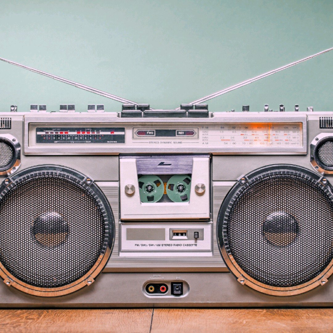 What does a back-in-the-day rapper have to do with your blogging efforts?

Pretty much everything … if you want to create blog posts that solve the specific problems your readers are trying to overcome.

bit.ly/3mPhKNB

#bloggingtips #contentstrategy #blogging