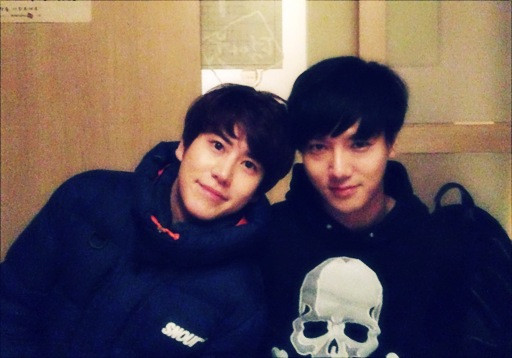 kyusung/yekyu selcas (+other sns pictures) but without kyuhyun's funny stare: a thread.