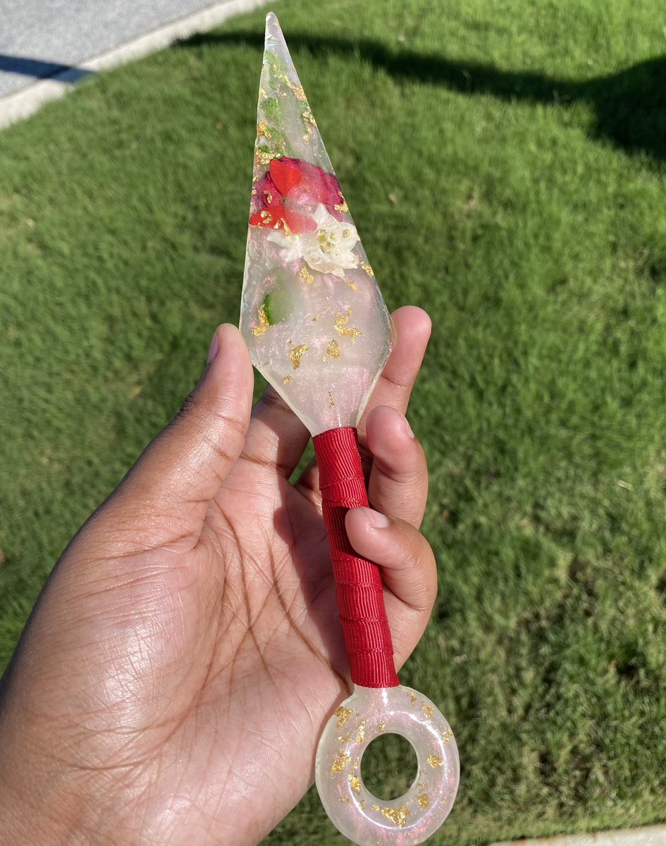 _etherealsouls's tweet photo. Naruto Inspired Kunai Giveaway 🌻🌹🌿
 
~ To be eligible to win ~

• Must be following my account
• Must Like / Retweet this post 
• Tag 2 friends 🌹✨🌻
• Ends 11 | 10 🌻🌿♥️ ( Read Below ♥️ ) https://t.co/wpPOWE1WTd