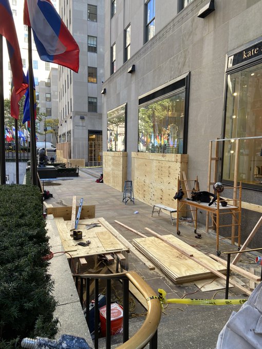 Rockefeller Center stores start boarding up windows