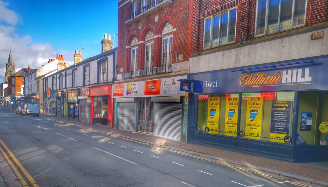 Rhyl Nub News tweet media