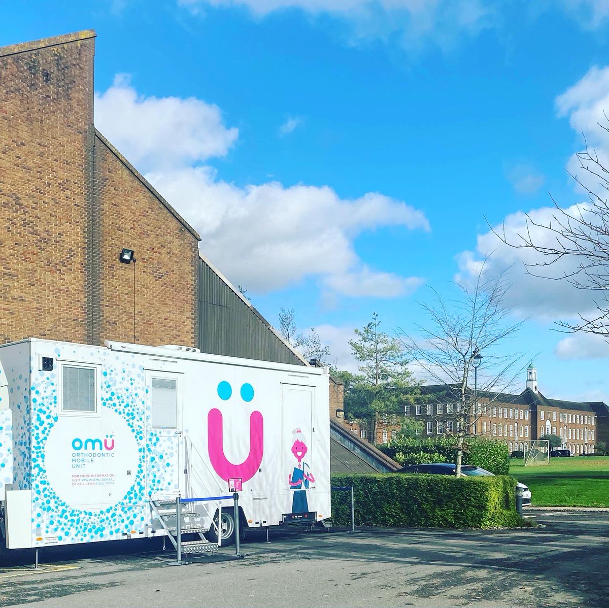 A huge thank you to the amazing staff, pupils and parents <a href="/StSwithunsGirls/">St Swithun's School</a> for being so very welcoming. We are so delighted  to be working with you. The sun was shining today. #mondaythoughts  #School #thefutureofdentistry