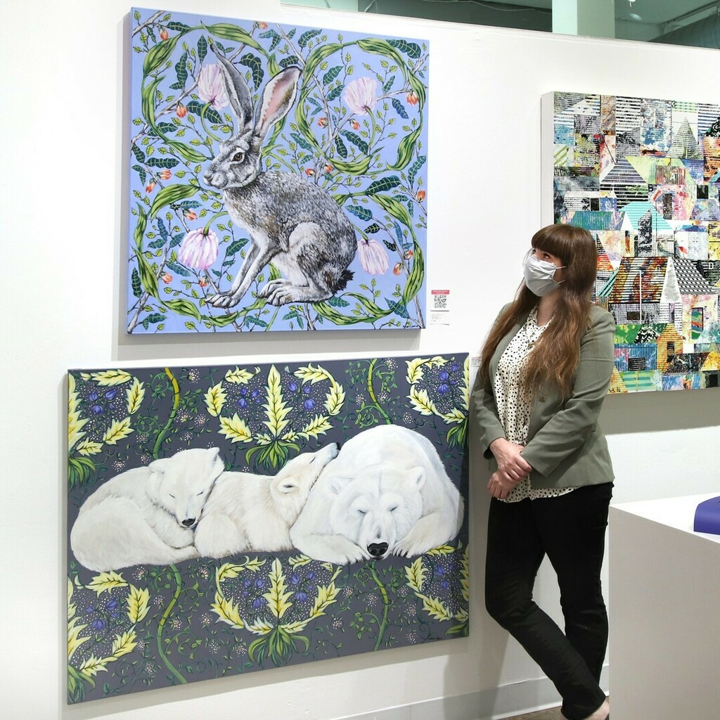 When Amanda gazes upon artworks by Naomi Jones she remarks that "These artworks make me feel like I am inhabiting the pictures of a storybook."

Naomi Jones's artworks are both whimsical and charming. The details in the flowers, combined with the calm nature of the animals, …