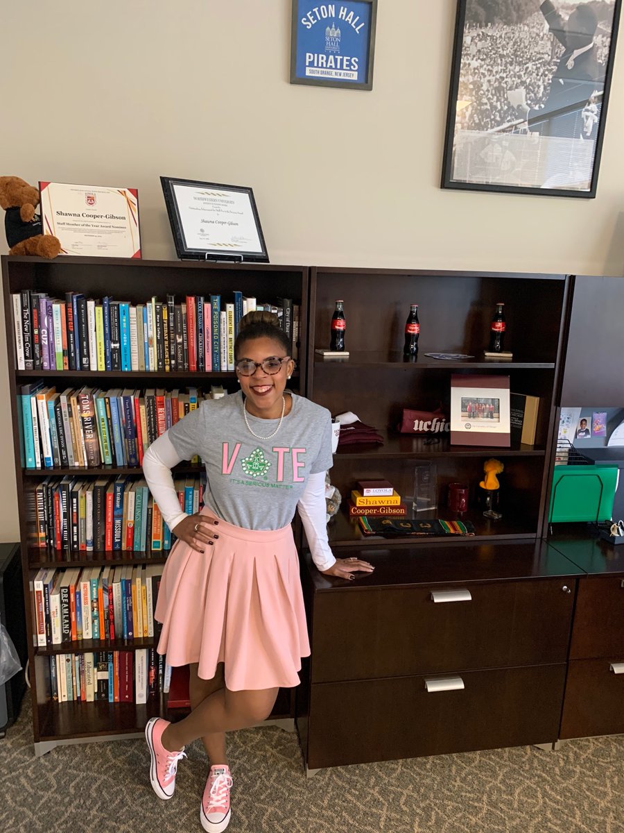 hallstudents's tweet photo. What's your plan for November 3rd? Dr. Shawna Cooper-Gibson, Vice President of Student Services encourages everyone to VOTE! #SetonHallStrong @SetonHall 💙 https://t.co/EhxzZDzhA6