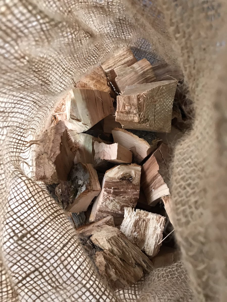 jonkelly31's tweet photo. Anyone want some apple chunks ๐ #goodwood #applechunks #howitsmade https://t.co/jGyziG2GOf