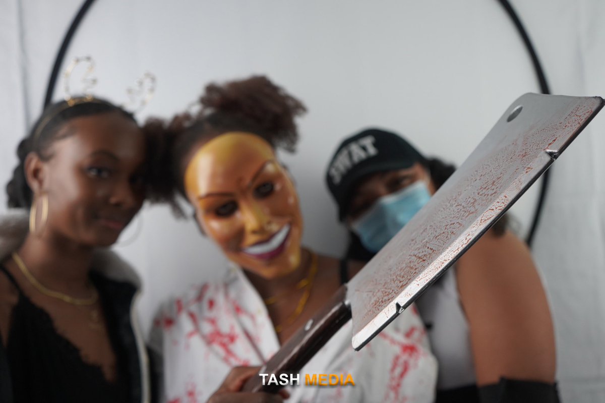 TashMedia17's tweet photo. Happy Halloween 🎃👻 https://t.co/vMAM57UFC2