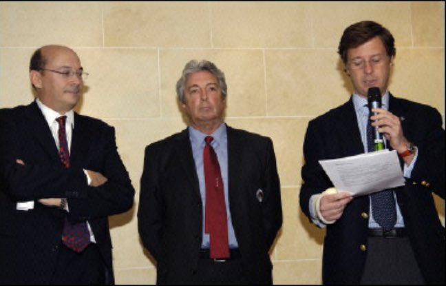 11 avril 2006 : c’est officiel Canal + et le PSG c’est terminé. A la fin de la saison, Canal + vendra le club à Colony Capital, Butler Capital Partners et Morgan Stanley, investisseurs américains... Une belle histoire de 15 ans se termine.