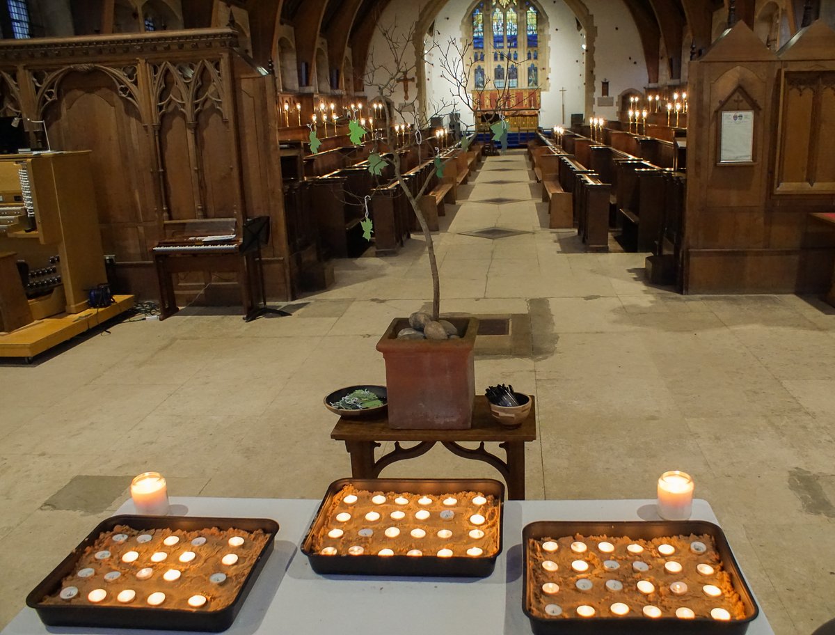 Greshams_School's tweet photo. For centuries, All Souls Day has been a special day, people remember loved ones who have passed away. Staff &amp; students were welcome to light a candle; have a moment of quiet; or add a leaf to our memory tree in chapel to remember someone loved #spacetoreflect https://t.co/2RMAPhb4wd