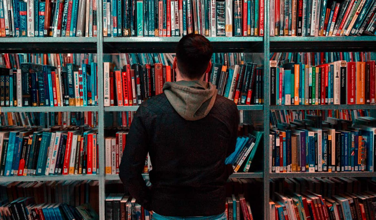 lorosacoast's tweet photo. NEW: Our NEW Monthly Book Club! https://t.co/iZA6PTVZgy https://t.co/vwkvpLETut