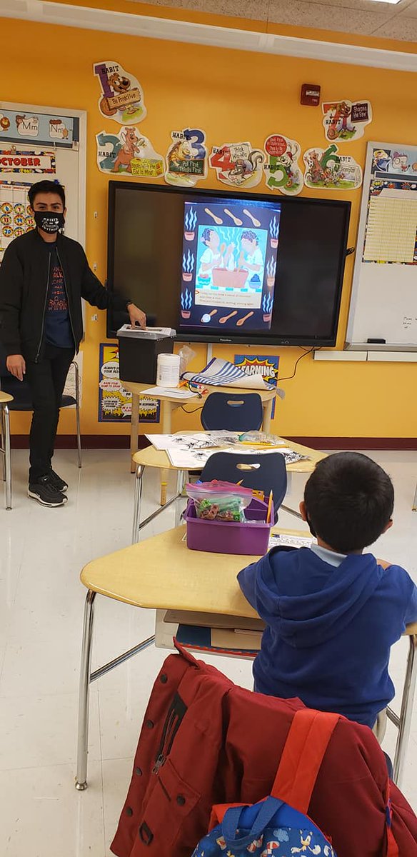 ChildCenterNY's tweet photo. Last week, our #COMPASS program at #PS273 wrapped up #HispanicHeritageMonth by learning about #DiaDeMuertos. Our kids had a blast designing their own Calaveras and watching #Coco to tie in everything they learned. 🧡 https://t.co/iQOTEu6FEW