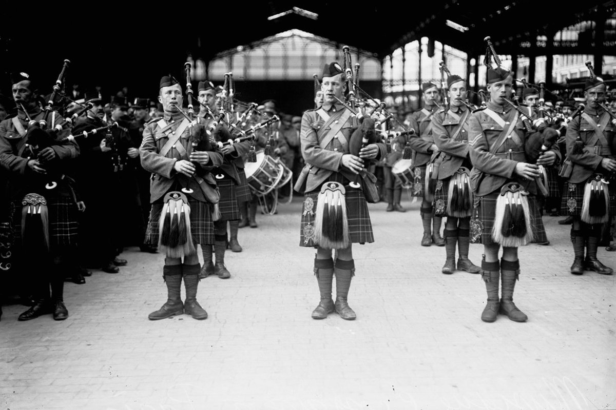 Music played an important role in #WorldWarOne 🎼
For the armed forces, it wasn’t just something to march to, it influenced morale.🥁 It was also during the war that the use of music as propaganda became more important. Visit our exhibition to learn more➡️bit.ly/38PpEiK