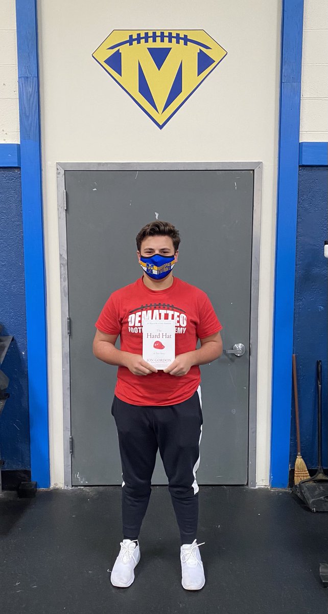 MahopacFB's tweet photo. Today we recognize OUR @MahopacFB “Leadership Council” Class 2024! Liam Scanlon @dj_dematteo #PACFBLC #HardHat @MahopacSchools @PacHS_Principal @Mahopac_AD @PacFootballMSA @MMS_PACPride https://t.co/35pNkZqxuw