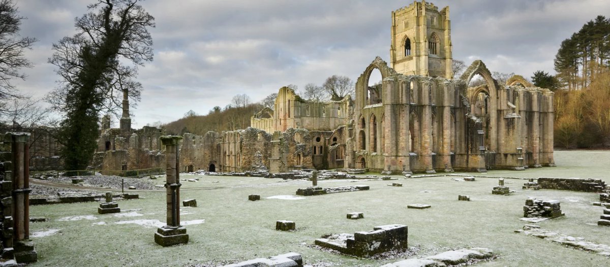 The arrival of the railway in 1848 was a key development building on the Georgian revival which established Newby Hall (Christopher Wren) Studley Royal Park and saw the ruins of Fountains Abbey as a growing site of interest. (It’s all beaut).