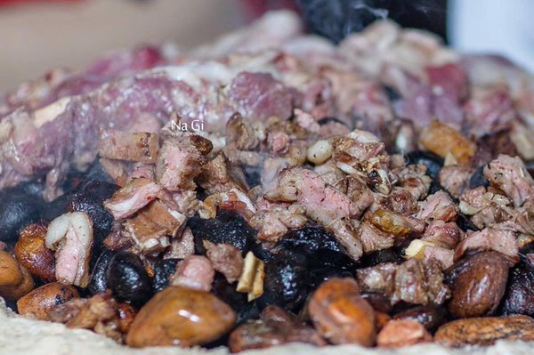 SudaneseCulture's tweet image. Making Salat/سلات
Sudanese Traditional Food
#SudaneseCulture #ثقافة_سودانية