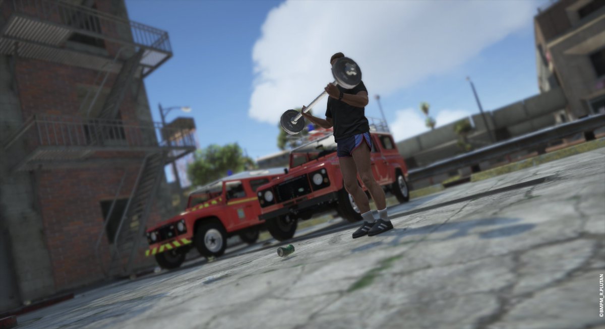 #Simulation 
De retour de vacances, il faut se remettre en forme. De bonnes séances de sport, et ça part!🏋️‍♂️🚒
#Sport #PompierSDCPJ