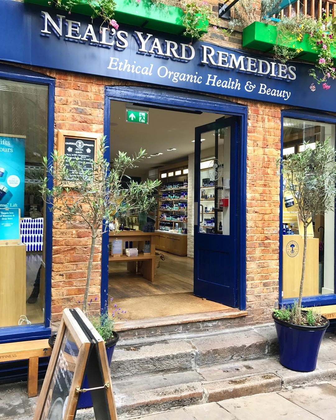 Neal's Yard Remedies on X: "In line with government guidance, we'll be  closing our stores and Therapy Rooms at the end of the day on Wednesday 4th  November until Wednesday 2nd December.
