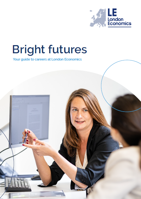 LondonEconomics's tweet image. Careers at London Economics: find out what it’s like to work with us as a professional economist and all we have to offer! 
londoneconomics.co.uk/recruitment/