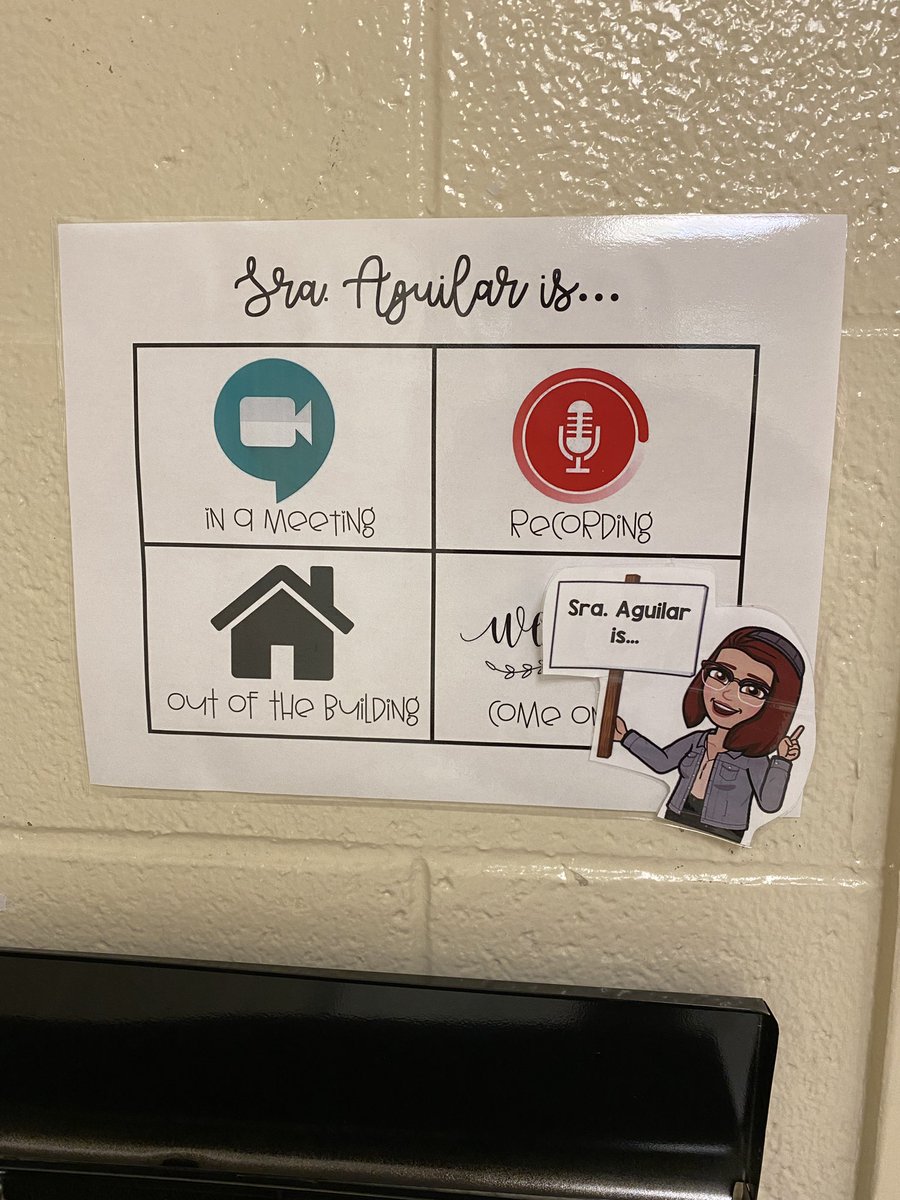 johannajparker's tweet photo. These creative door signs are amazing! I’ll never again walk in on a teacher who is in the middle of recording instructional videos! 🙌 #DareDualLanguage https://t.co/Ny8QcfROIT