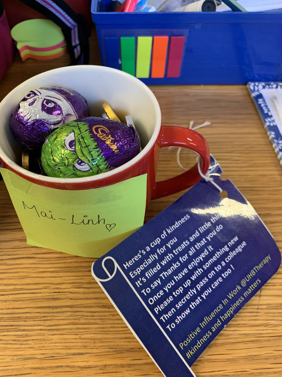 Came back from the wards this morning to find this on my desk, definitely brightened my day ☺️ <a href="/UHBTherapy/">UHB Therapy Services</a> #kindness