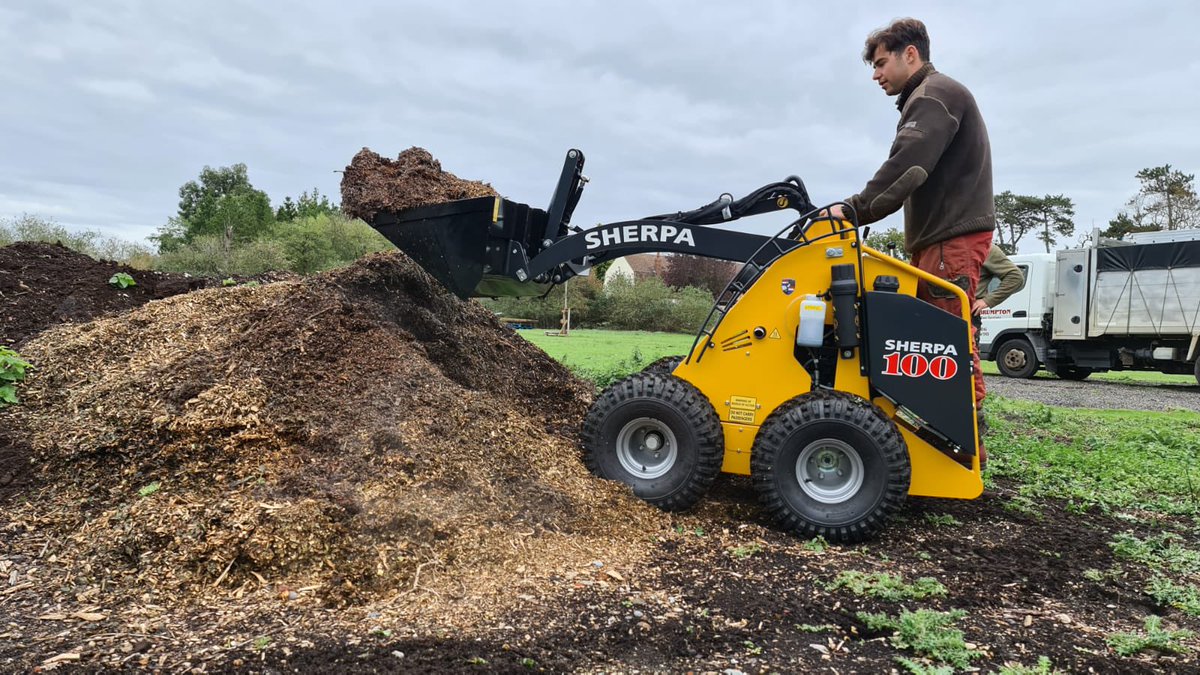 M Brumpton Tree Services are ready to get #productive with their new <a href="/Sherpaloaders/">SHERPA Mini-Loaders</a> 100 Diesel #miniloader