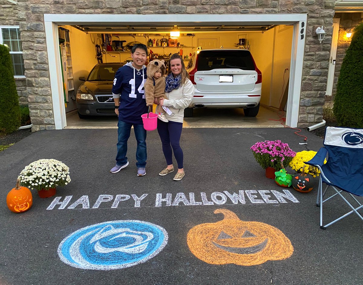 Game didn't go our way but someone still had a blast trick-or 
-treating! (☝🏼...socially distanced + 😷 )  
#WeAre #PennState <a href="/NittanyLion/">Nittany Lion</a>
