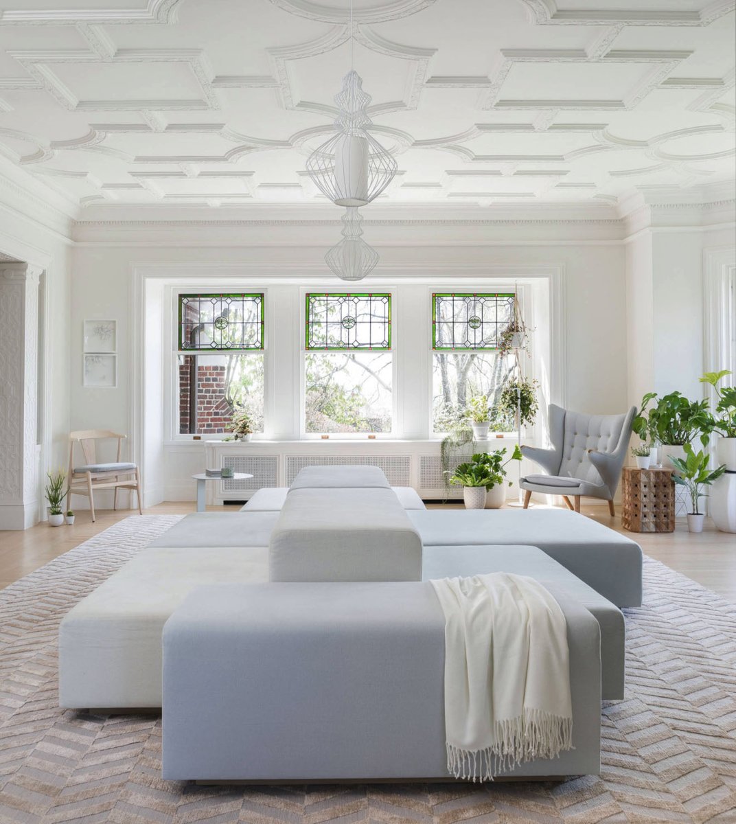 OneKindesign's tweet image. Tudor Revival home gets a beautiful and inspiring renovation in Seattle
onekindesign.com/2020/10/05/tud…