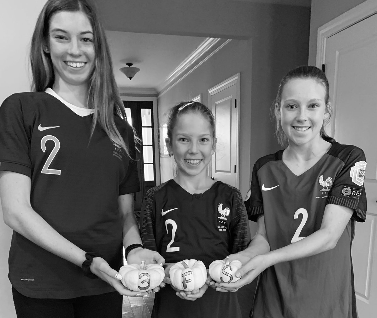 3FS ready for the fall! 🍁🍂⚽️🎃
📸: <a href="/krislpatton/">Kris Patton</a> 
•
#3fslifestyle #autumn #fall #readyforfall #sister #sistersister #sisters #sisterhood #sisterhood #ballislife #footballislife