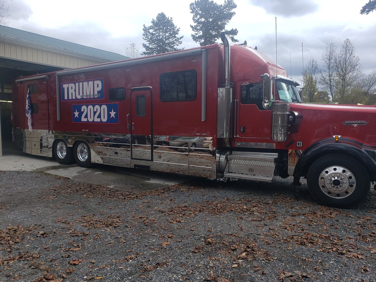 Thad8877's tweet photo. @IvankaTrump @realDonaldTrump Support from Maryland https://t.co/45lzKJhhfN