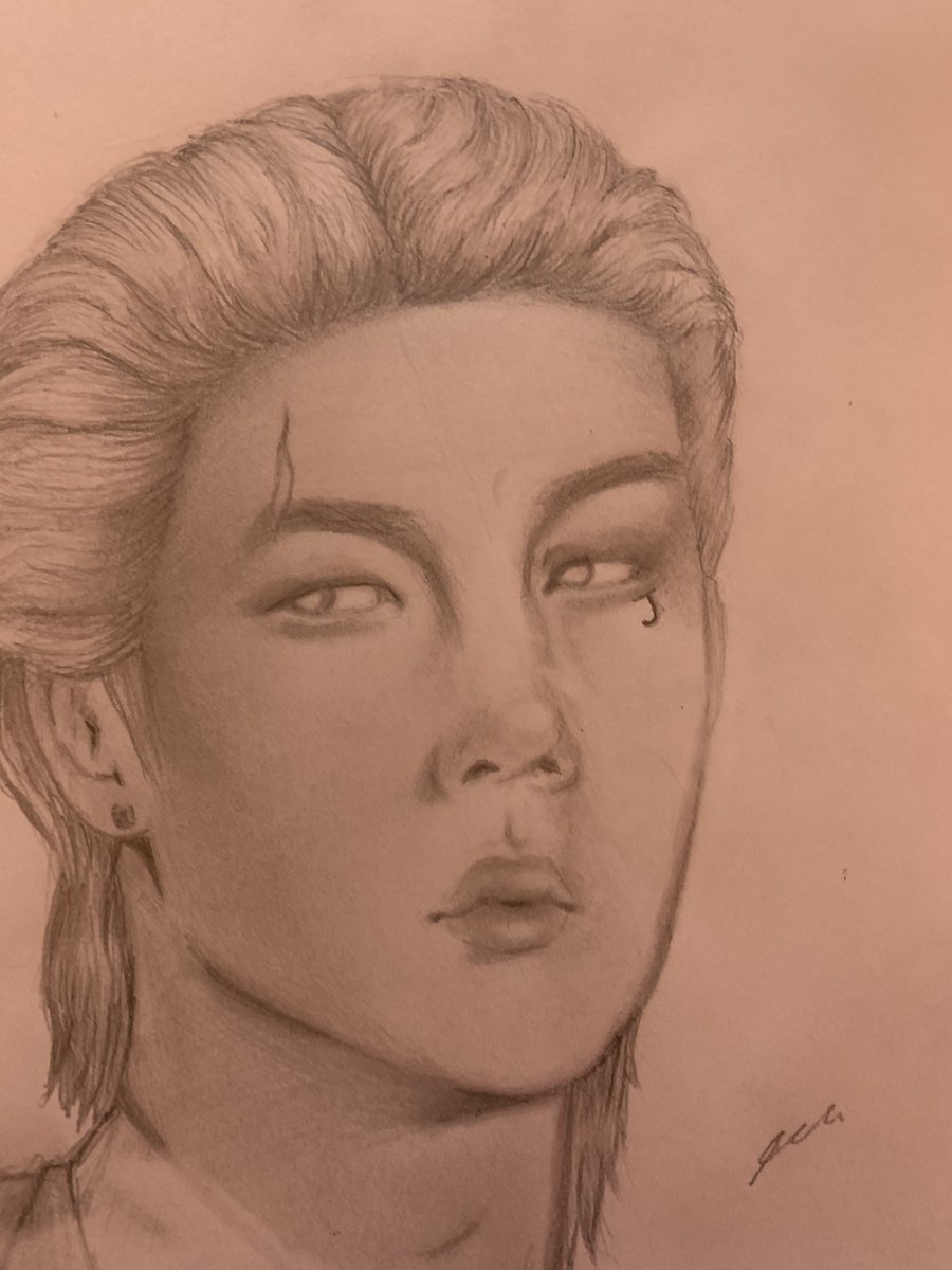 mxluvies's tweet image. I kept changing things and now I hate it, can someone compliment it lmao  @OfficialMonstaX #MONSTA_X #LOVEKILLA_MV #FATAL_LOVE