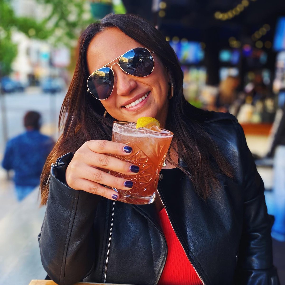 GaslightBar's tweet image. Is it Friday yet? 😅 Kiss your Monday blues goodbye with drinks and dinner on our patio tonight. 🍹 Don't forget MNF kickoff is at 7pm! 🏈