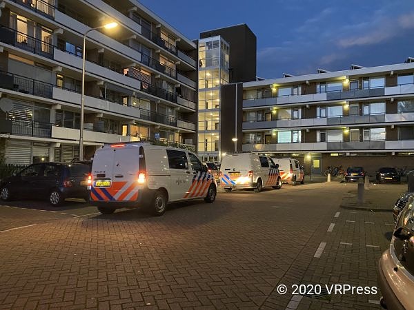 #VRPress | Den Haag | 02-11-2020 | Aan de Marathonlaan in Gouda is opnieuw een inval gedaan in een woning.