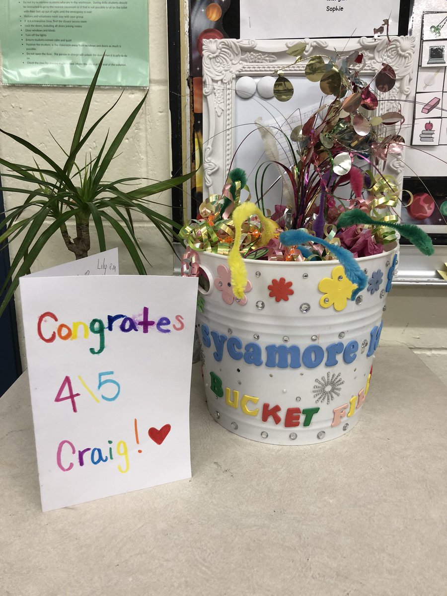 MrsCraigSSRCE's tweet photo. We’ve been busy “filling buckets” in 4/5 Craig and have been awarded the class of the month award for October🎉Special thanks to 3/4 Hearn for the lovely card they brought when passing the bucket on to us. @69Sycamore @MsHearn_ https://t.co/aYqeCpfOVk