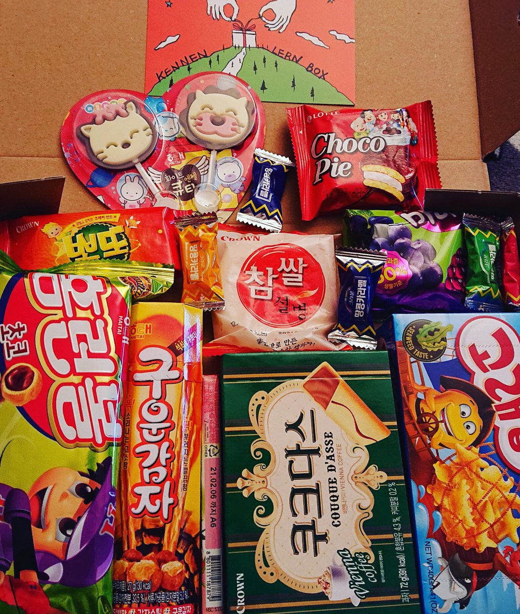 AdharaAmhal's tweet photo. Habe mir mal ne Kennenlernbox mit koreanischem Sรผรkram bestellt ๐ฌ
Wer mich ein bisschen kennt weiร, dass ich eventuell ein kleines bisschen sehr auf die Kultur abfahre ๐ค๐
#sweets #candy #korean #koreanfood #kennenlernbox #koreanculture #wanttotry https://t.co/kkICx8DCuX
