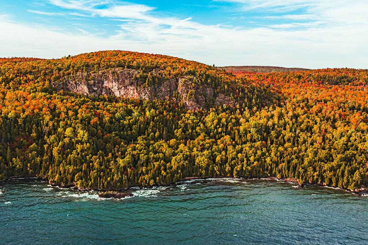 Hey GLACURH, here’s another spirit point opportunity! Take the sixth Buzzfeed quiz on the conference website to find out what you should explore in Michigan’s Keweenaw Peninsula. Then, head on over to our Instagram to comment what you got! #LiftingLeadersRLC2020