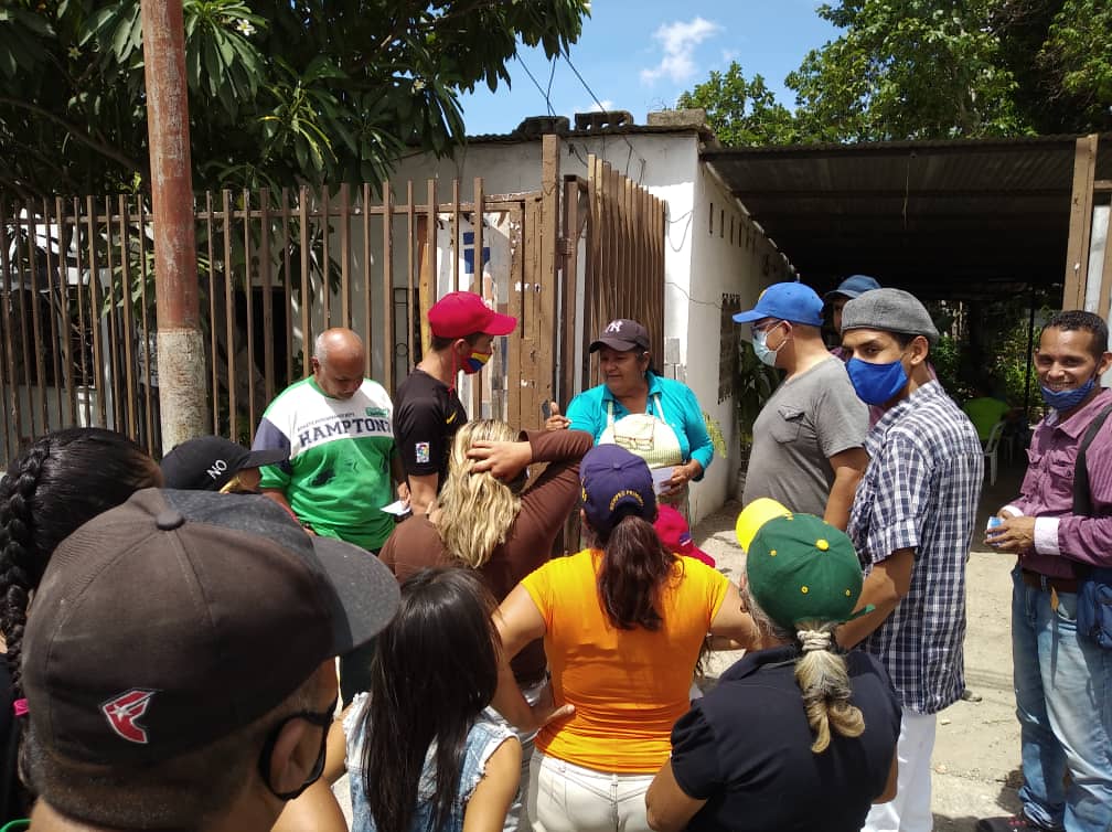 SUPERLANOjesus7's tweet photo. Nuevas organizaciones se Incorporan a la APR en bobare, tamaca, Ana soto, río claro seguimos sumando este 6 de diciembre otro gallo cantará PCV https://t.co/z0QvOCWXC0
