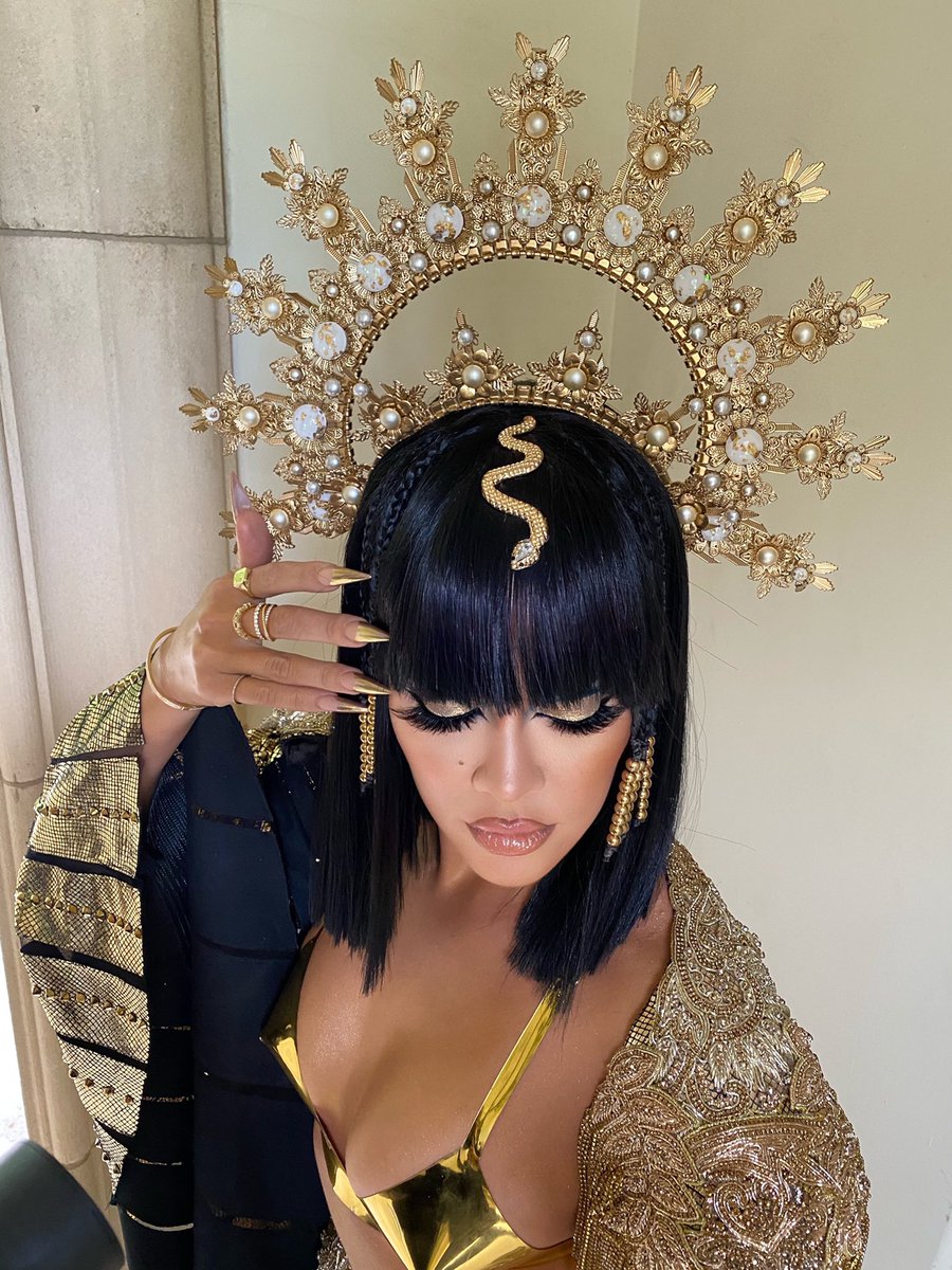 khloekardashian's tweet photo. The details https://t.co/H9FzqN0CZP