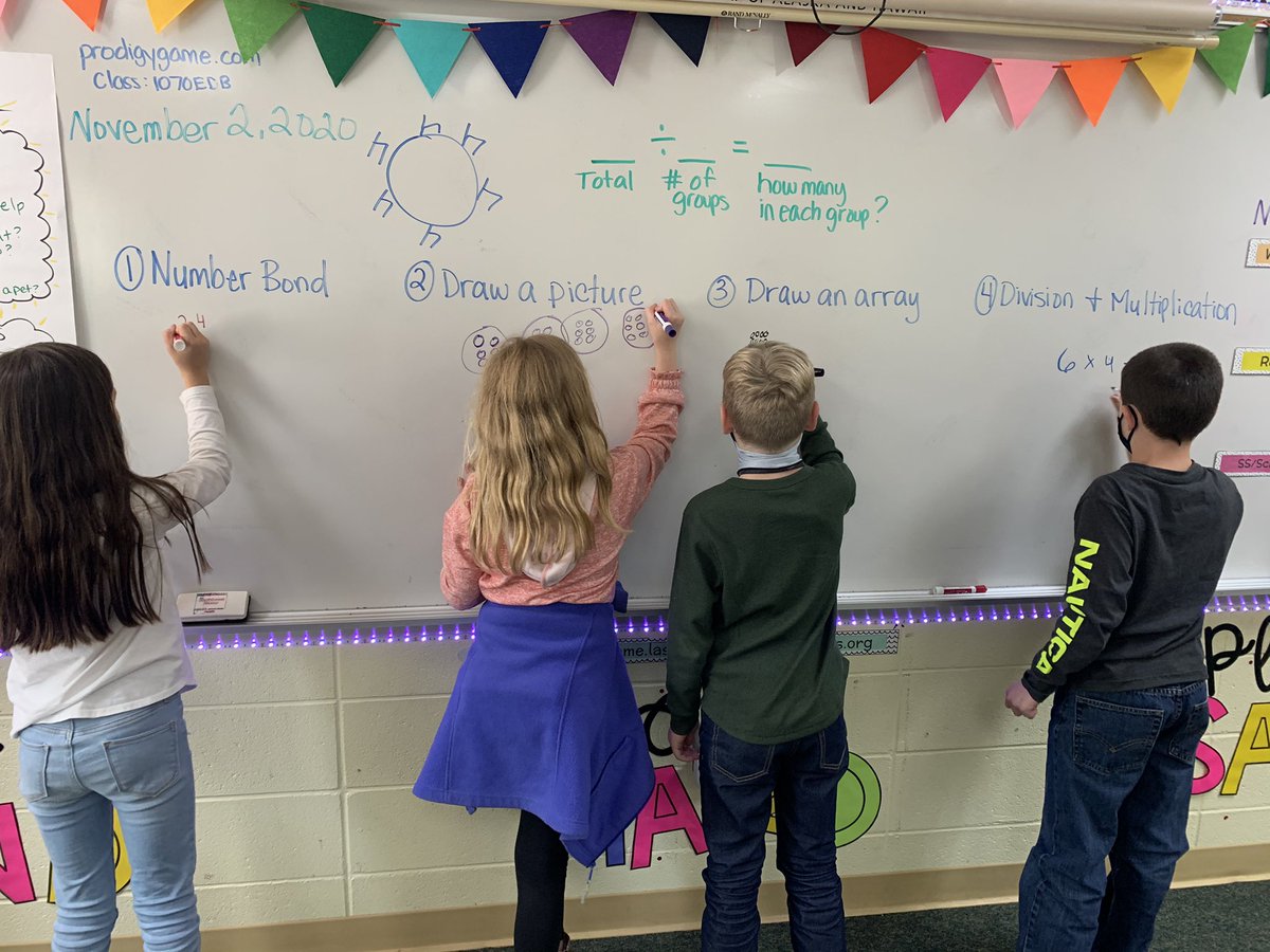 emilyamcmurry's tweet image. We are loving multiplication and division! I am so so proud of the growth I have seen in these kids! #engageny #thirdgrade #mathlessons #hartselletigers #hcs @SchoolBurleson