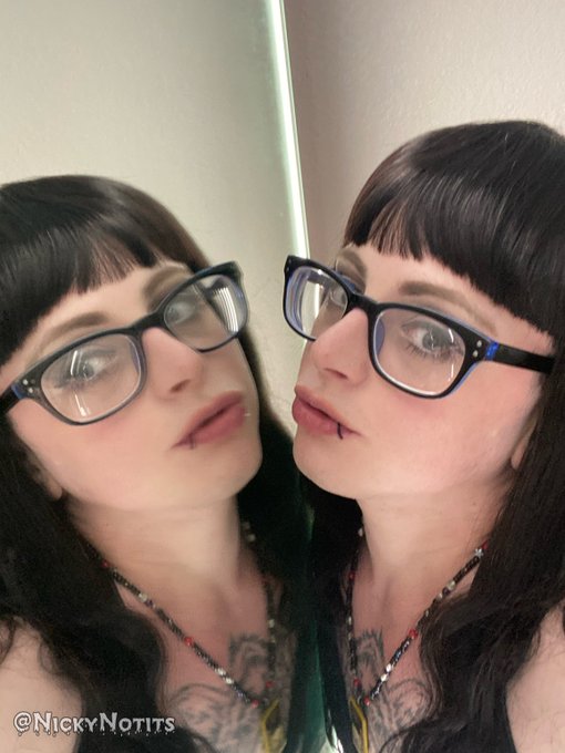 I've got sexy clips on several sites: https://t.co/k1VtzyaIQX https://t.co/OAsTjTcCaN<a href="/tag/mvsales"class="tags"><span>#mvsales</span></a>