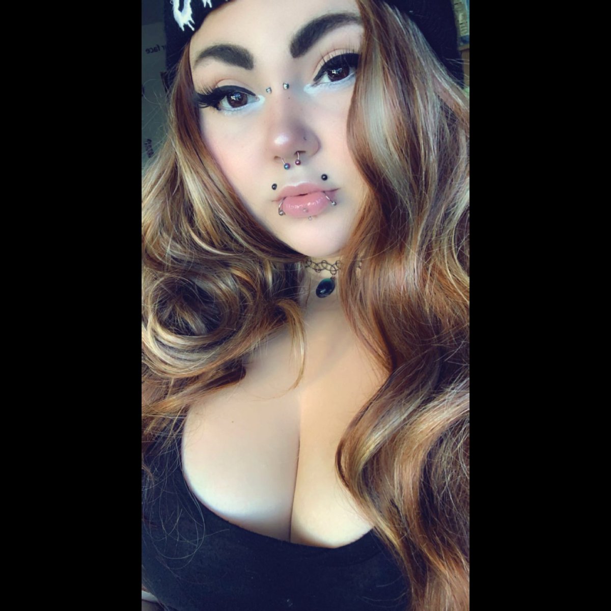 little_bat's tweet photo. #bbw #plussize #piercedbbw #18plus https://t.co/bLxoevKKEg