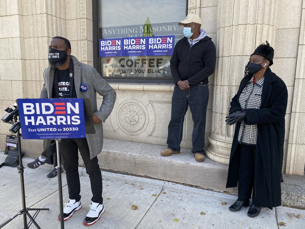 DavidFBowen's tweet image. Honored to stand with our State Black Caucus and the amazing @Gwen4Congress supporting Presidential Leadership of @JoeBiden &amp;amp; @KamalaHarris to finally get control of COVID ravaging our communities! We call on black people all across WI to VOTE for your lives tomorrow!