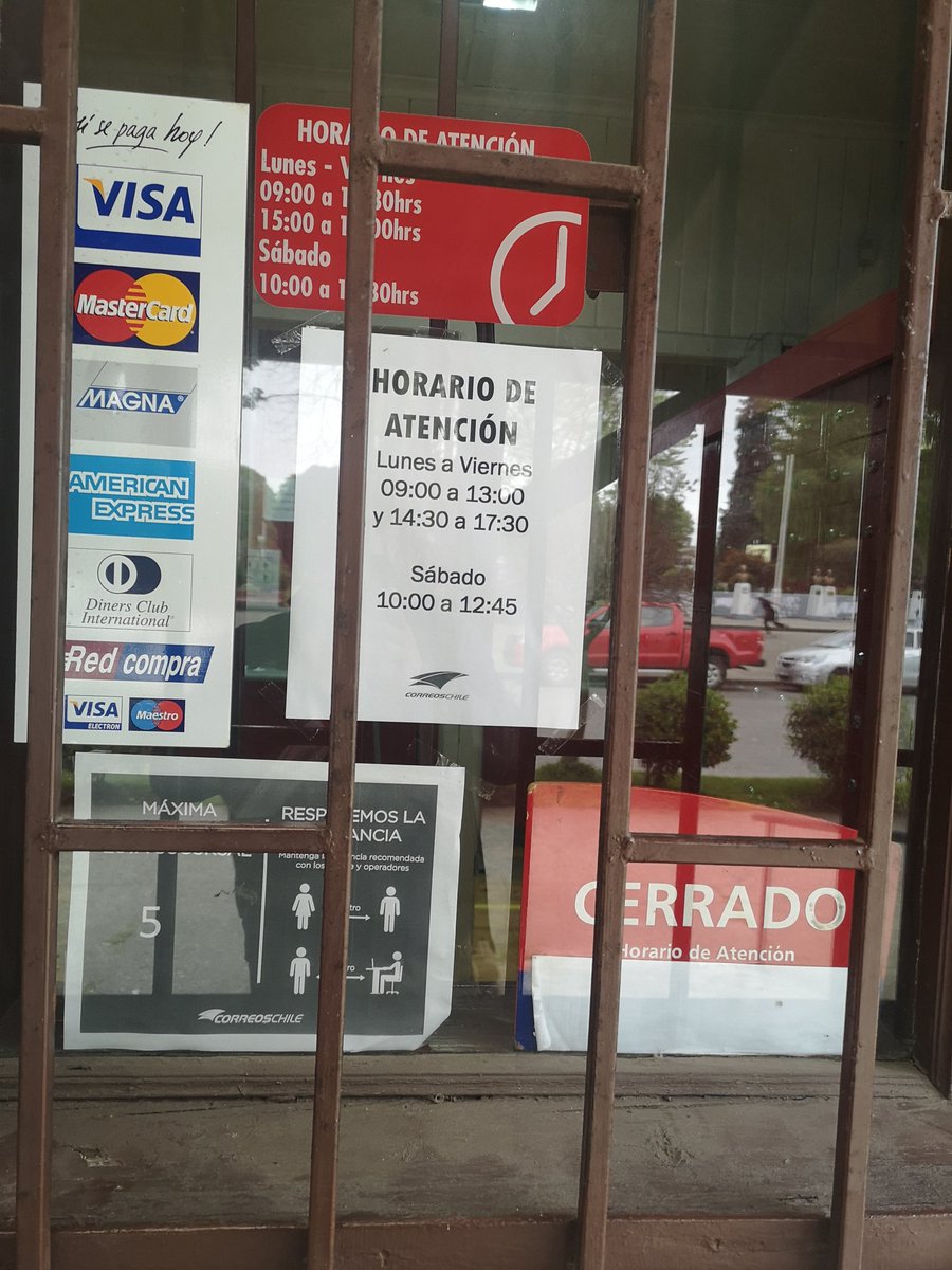 TomasFlores's tweet photo. @correoschile  sucursal Castro, Chiloe tiene su horario establecido en la ventana. Pero Cierra a las 16:00  sin avisar y dar explicaciones. https://t.co/f3rgXQpwVL