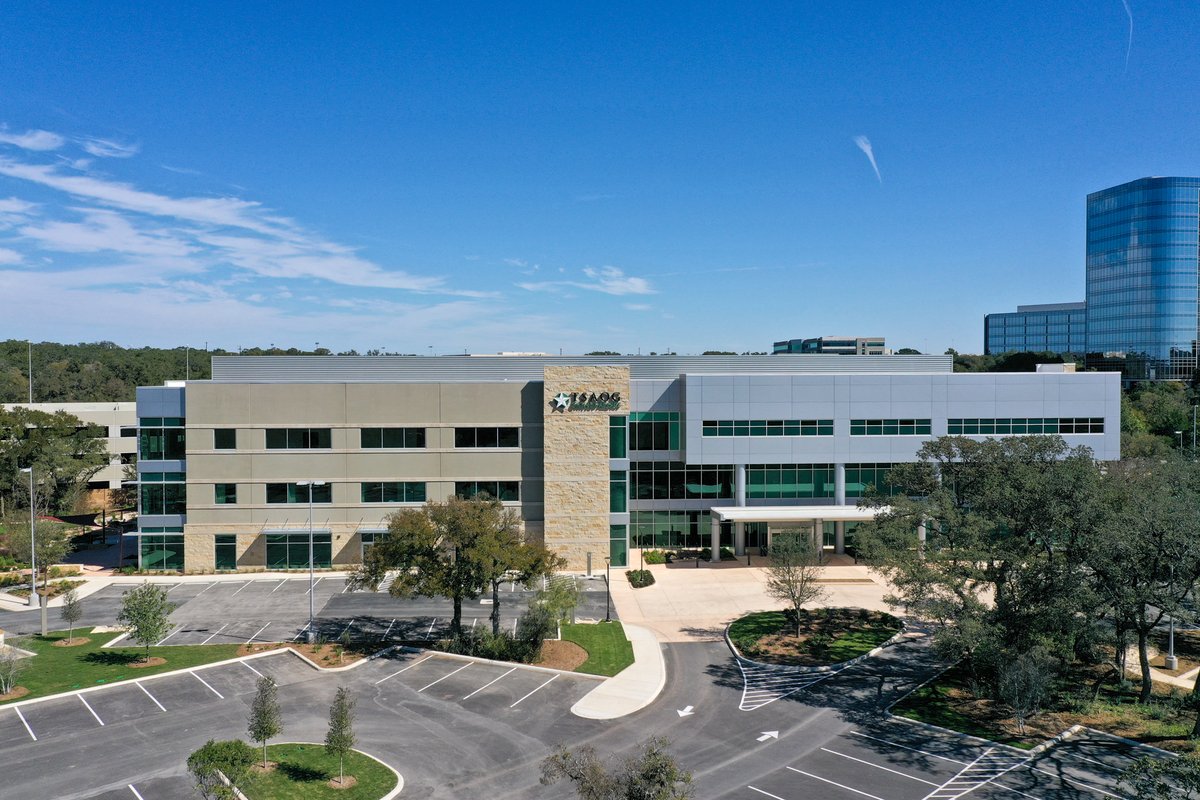 WorthAssociates's tweet photo. Congratulations to #TSAOG on the official opening day of their new TSAOG Orthopaedics - Ridgewood Orthopedic Center flagship location. We are proud to have completed this state-of-the-art 97,000 s.f. medical facility with @JoerisGC to meet their needs. #WorthSA #SanAntonio https://t.co/cHBKthZ61r