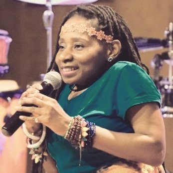 GwiziSoneni's tweet photo. #DisabledBlackWoman
You make life so easy
#YouPayYourBills
#YouHustleLikeThem
#YouListenAsTheyComplain
#YouKeepGoing
The gift was never hidden from you. You love what you do๐ค
Tell them that
#Disabled People Do Normal Things
#IAmEnough
#IamFlawsome
#DisabledTwitter https://t.co/Tm1oX4LHgs