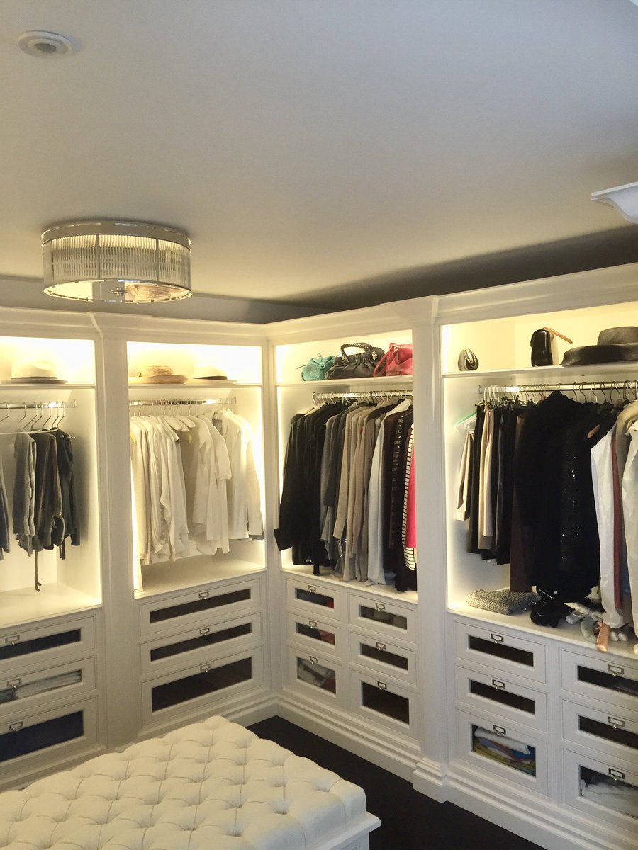 Elegant fitted interior lighting to this client’s beautiful bespoke dressing room furniture. It’s the finishing touches that complete a project.

Please DM us with any questions you may have.

#dressingroom #interiors #renovationproject #dressingroominspo #walkinwardrobe