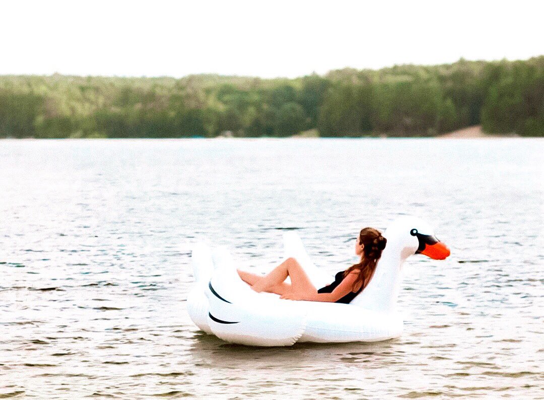 “How sweet to be a cloud, floating in the blue!” - A.A. Milne
•
Fantastic Fall Sale:
40% OFF Pool Floats, Toys &amp; Games
25% OFF Spa Chemicals, Accessories &amp; Filters
•
Product in Photo:
#90621
•
#swimline #poolfloat #swan #relaxing #winnipeg #lakelife #oasisleisurecentre